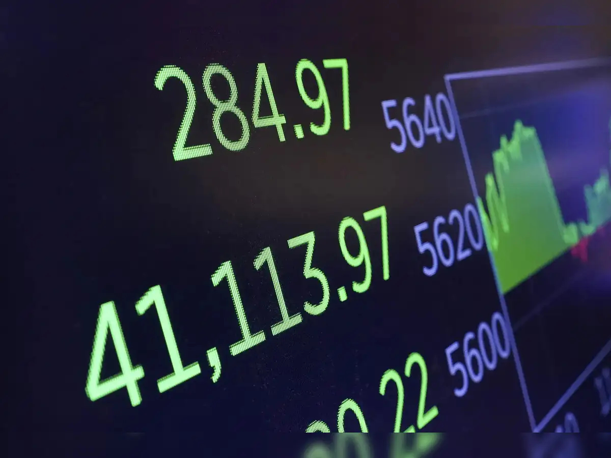 S p 500 Futures Drop US Stock Futures Take Major Blow Dow S P 500 Nasdaq Tumble As China Chip War Escalates Target Misses Earnings Trump Tariffs Rattle Retail And Possible Israeli Strike On